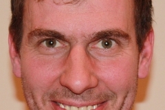 René Albinger spielt: Franz, strammer Dorfbursche, Freund von Xaver und Hias