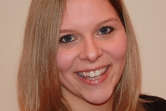 Kerstin Purkhauser spielt: Janine, eingebildete Dorfschönheit, Blickfang aller jungen Männer