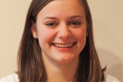 Katharina Wild spielt: Elfriede, Ordinationshilfe