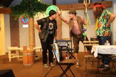 Gross-Schweinbarth-Theater-2